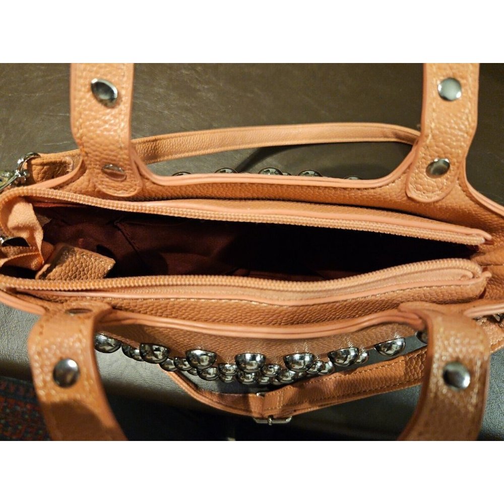 VGC rare, dusky pink studded handbag, fantastic condition inside & out, w. strap - Picture 13 of 16